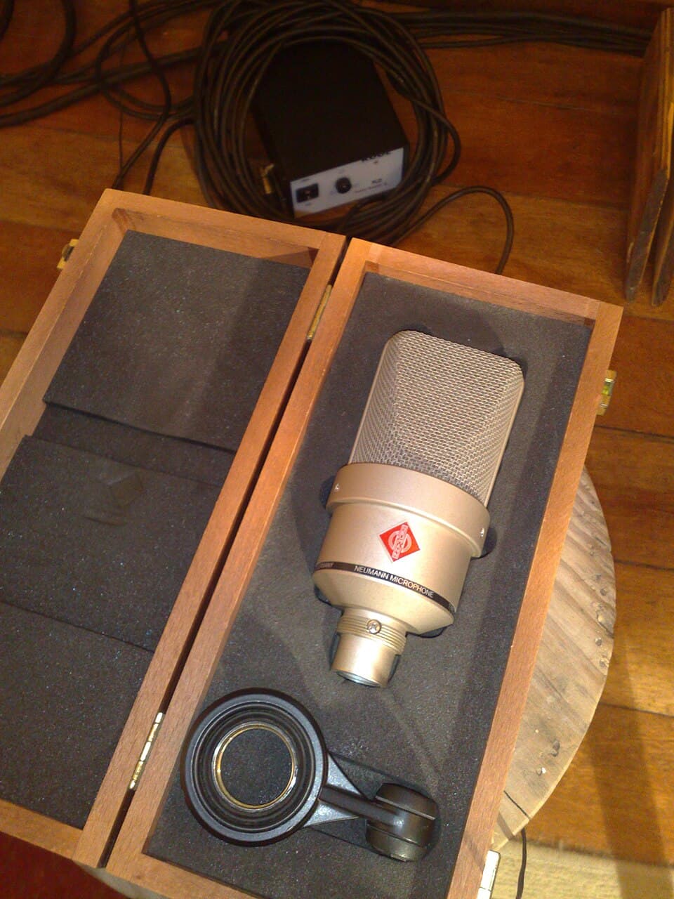 Neumann TLM 103, reference photo