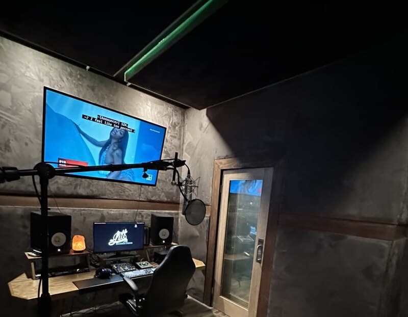 The 10 foot booth at Litt Recording Studios